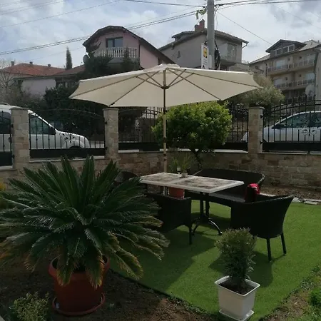 Apartament Dona *