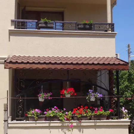 Apartament Dona *