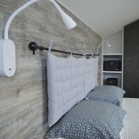 Dona Apartament
